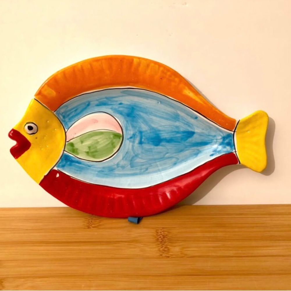 La Musa Sicilian Folk Art Ceramic Fish Platter. 12” long. Made in Sicily.